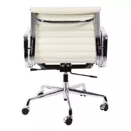 Эргономичное кресло Eames Ribbed Office Chair EA 117, кремовая кожа